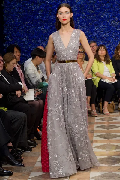 Look 52